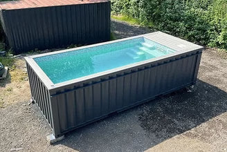 PISCINA DE CONTENTORES DE 20 PÉS COM JATO DE NATAÇÃO CINZA ANTRACITE