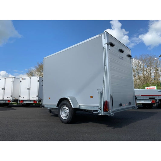 Reboque furgão Lider 42960 – Capacidade 1300 kg.