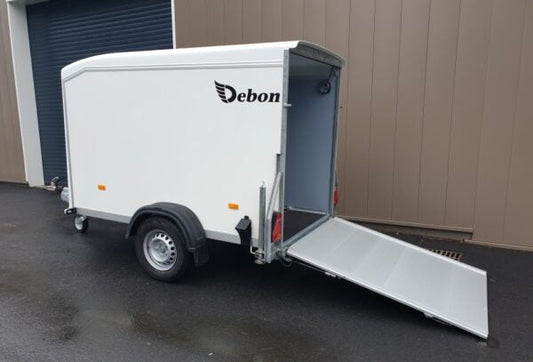 Debon Roadster 255 – Reboque furgão multiusos